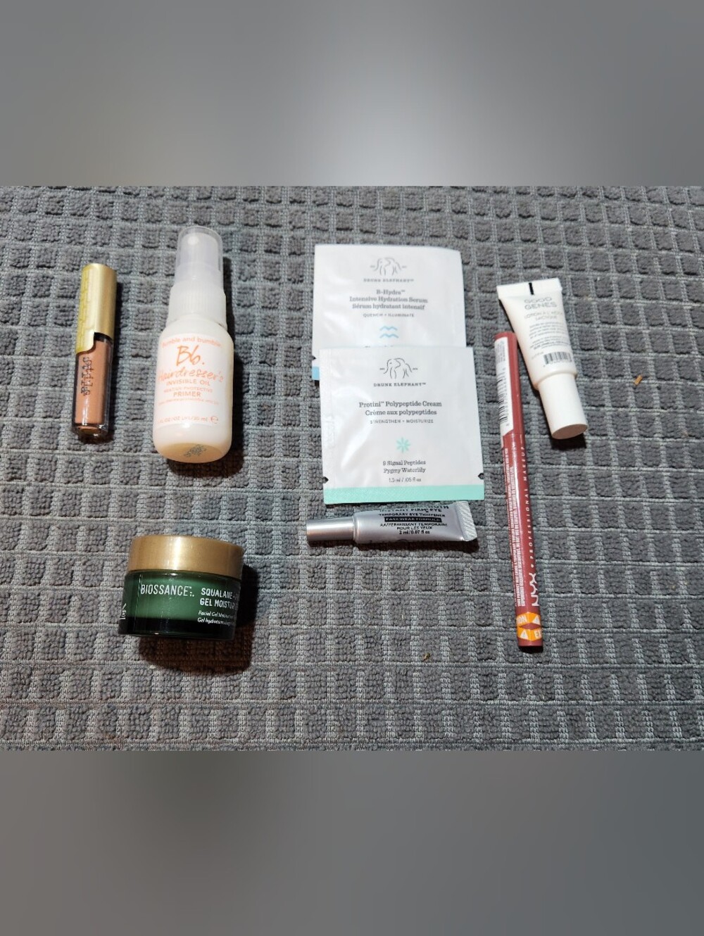 Bundle Of 8 Deluxe, Sample Travel  Sized Beauty, Hair And Body Products